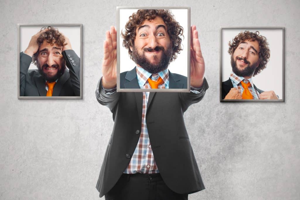 - دید سوم شخص